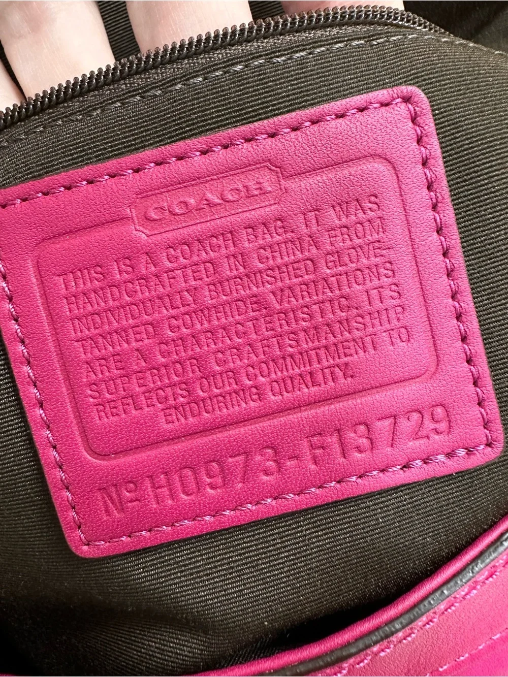 Coach Soho Pleated Shoulder Bag Hot Pink Glove Tanned Leather Like New